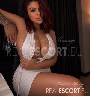 😍Sofia big titts 🥰