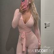 Anita Paris