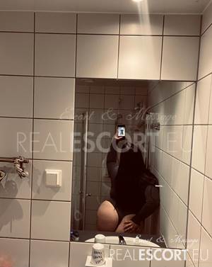 Ariana69