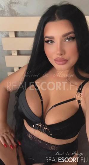 ❤️Dalya Delya Sexy brunete