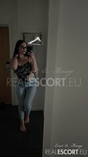 Emma Squirt
