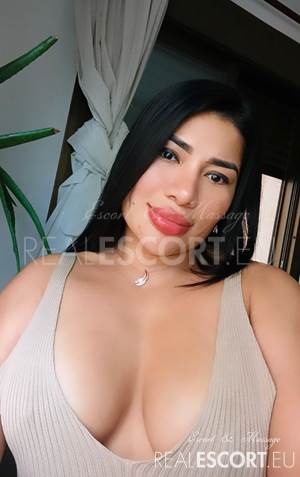 Samira colombian Latin hot