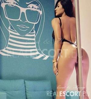 Nina Best