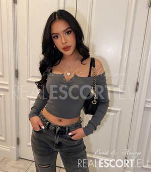 Angela hot chilly