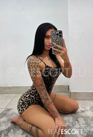 Ëmmää