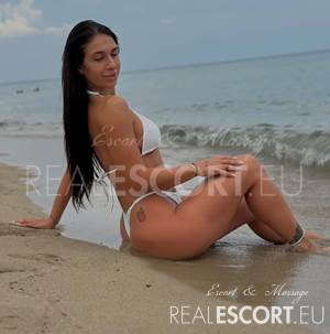 Rania Hot