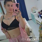 MAYA TOP