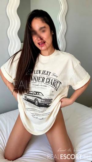 Riya 🍀 82