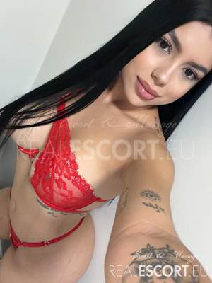NICOLLETE SEXY😍