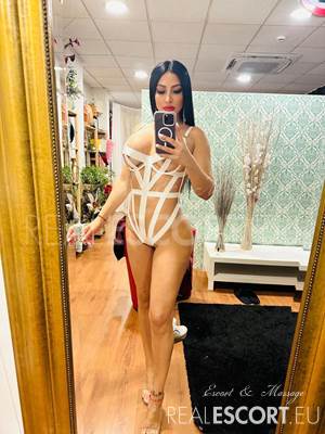 Karol g 🍆