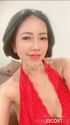 Davina2424