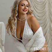 Femme Fatale salon