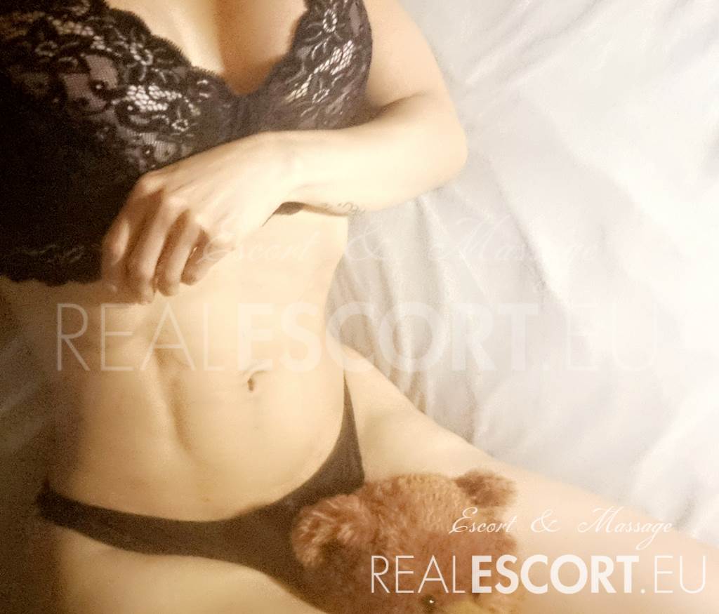 Get in touch with TS - Nadia on Phone, WhatsApp - Offering Tv/Ts escort  services in Sarpsborg - RealEscort Norway