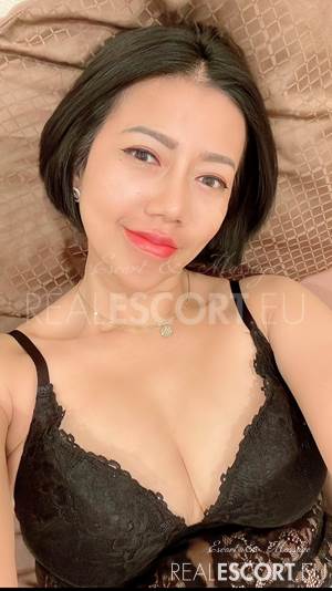 Davina2424